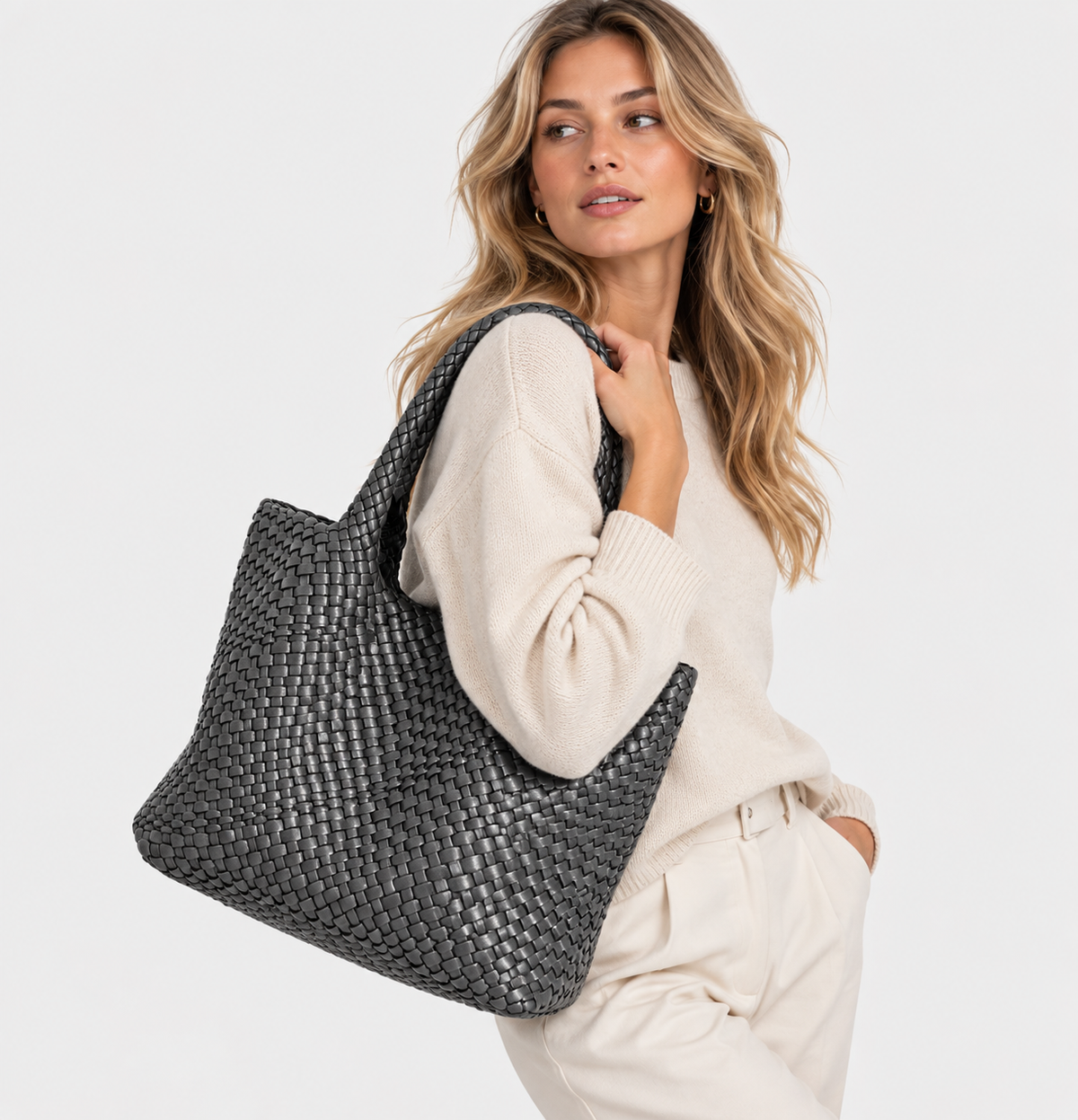 Geflochtene Tote Bag – Luxus-Handtasche mit geräumigem Design