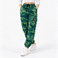 Pantalon de montagne imperméable camouflage pour femmes, pour un confort et une protection maximaux  