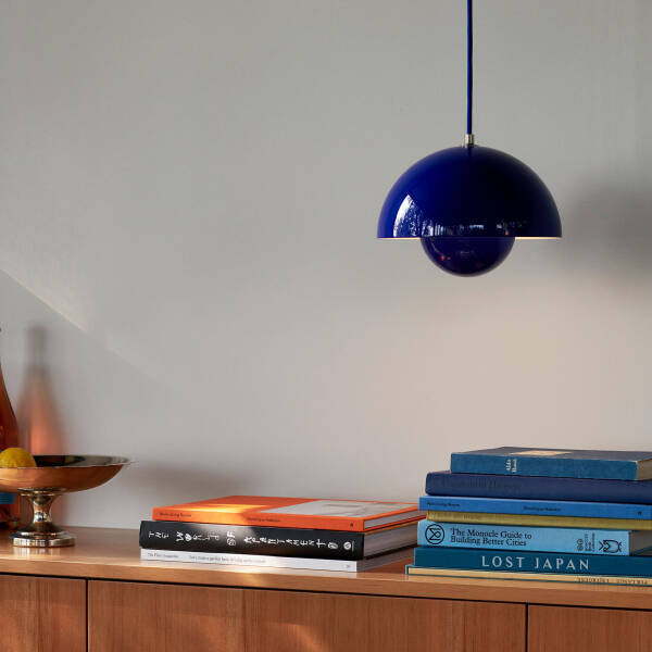 Elegante Deckenlampe - Natürliche Beleuchtung für einen raffinierten Innenraum