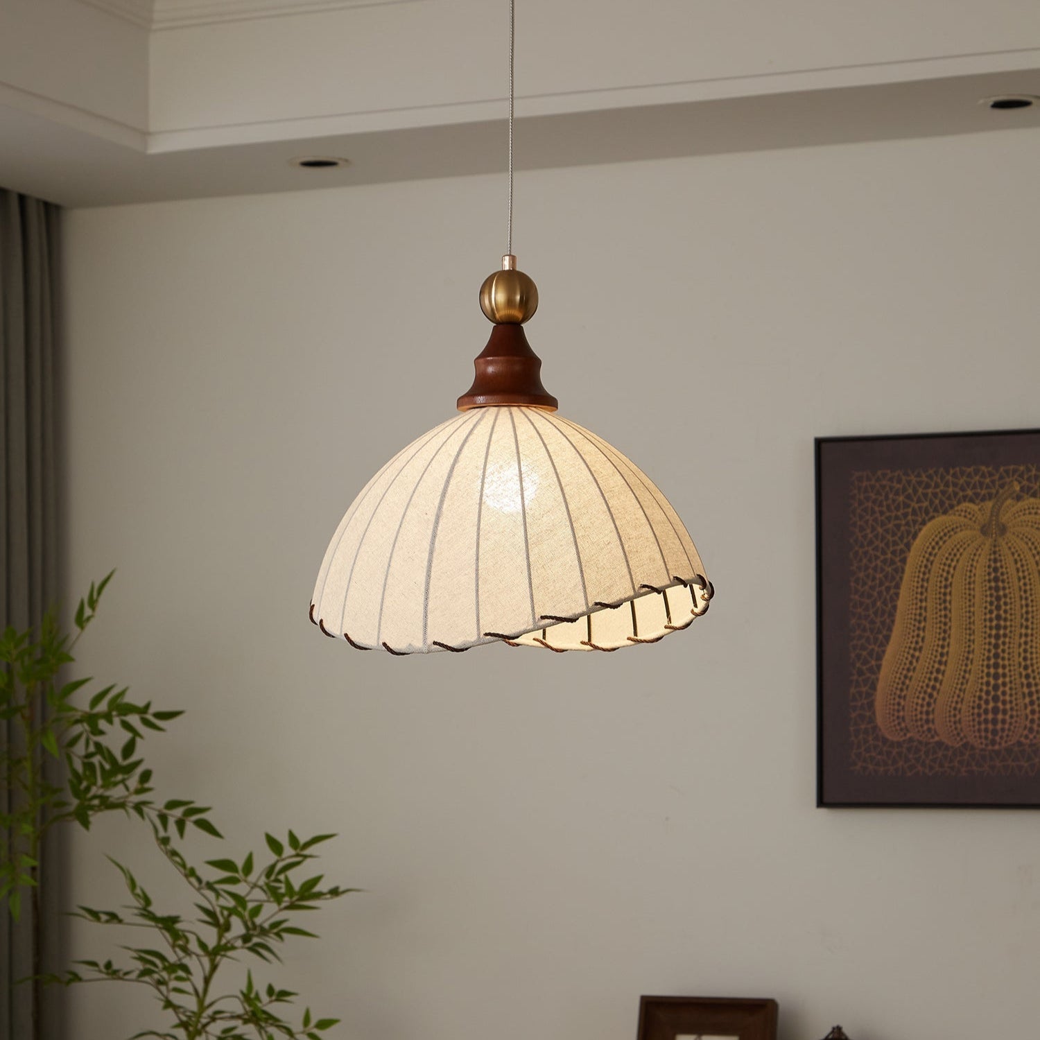 Velona – Schicke und elegante moderne Stoff-Hängeleuchte