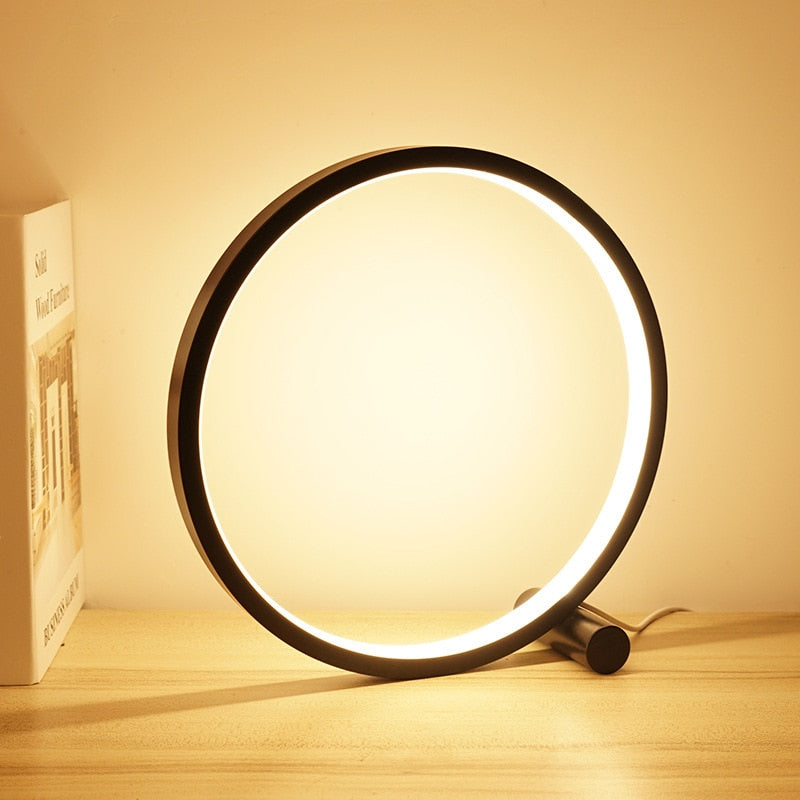 Elegante Halo Tischlampe für modernes Zuhause 0
