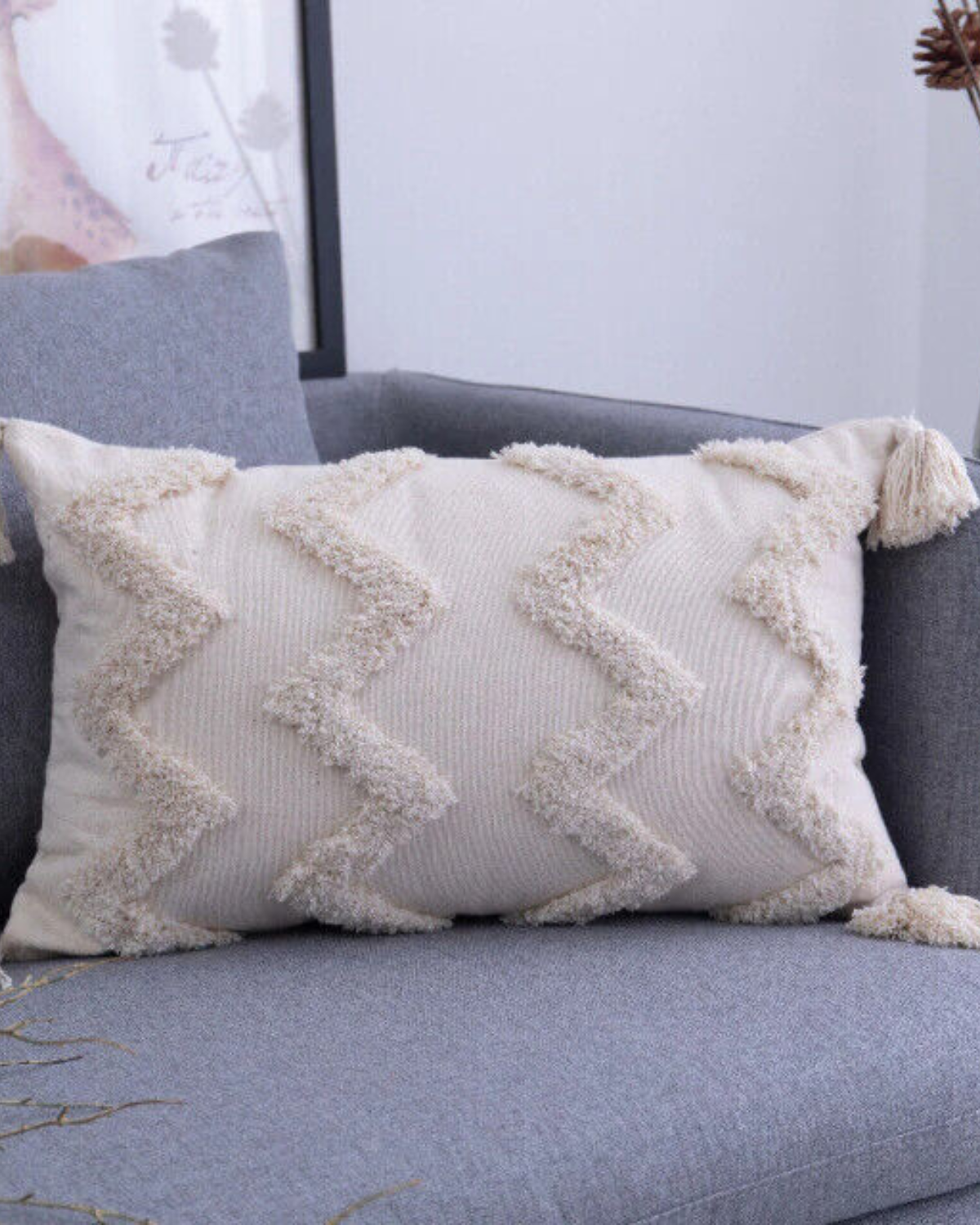 Elegante Kissenhülle in Écru mit Quasten
