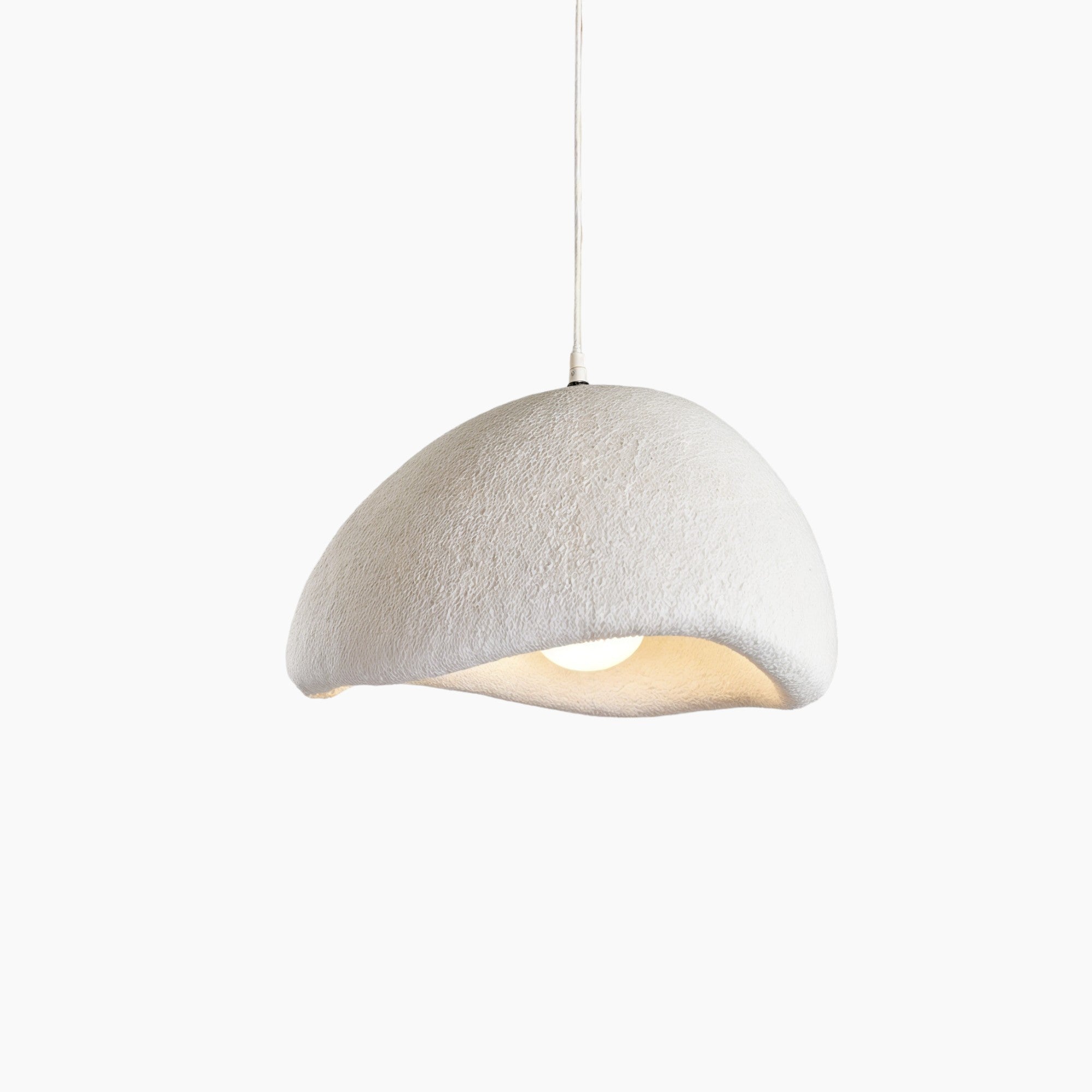 Elegante Pendellampe aus Resin und Metall 0