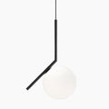 Elegante lampada a sospensione con vetro opalino