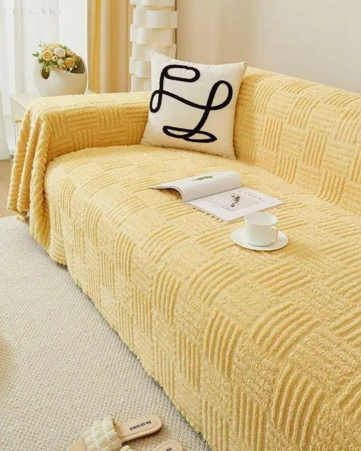 Eleganter Sofabezug mit Geometrischem Muster