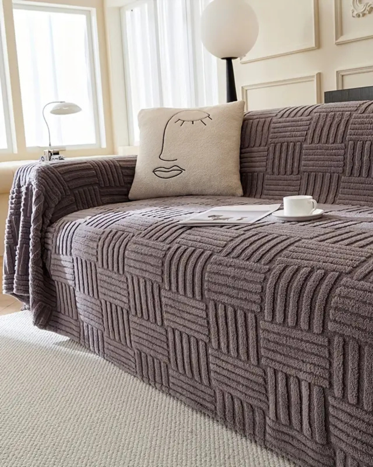 Eleganter Sofabezug mit Geometrischem Muster