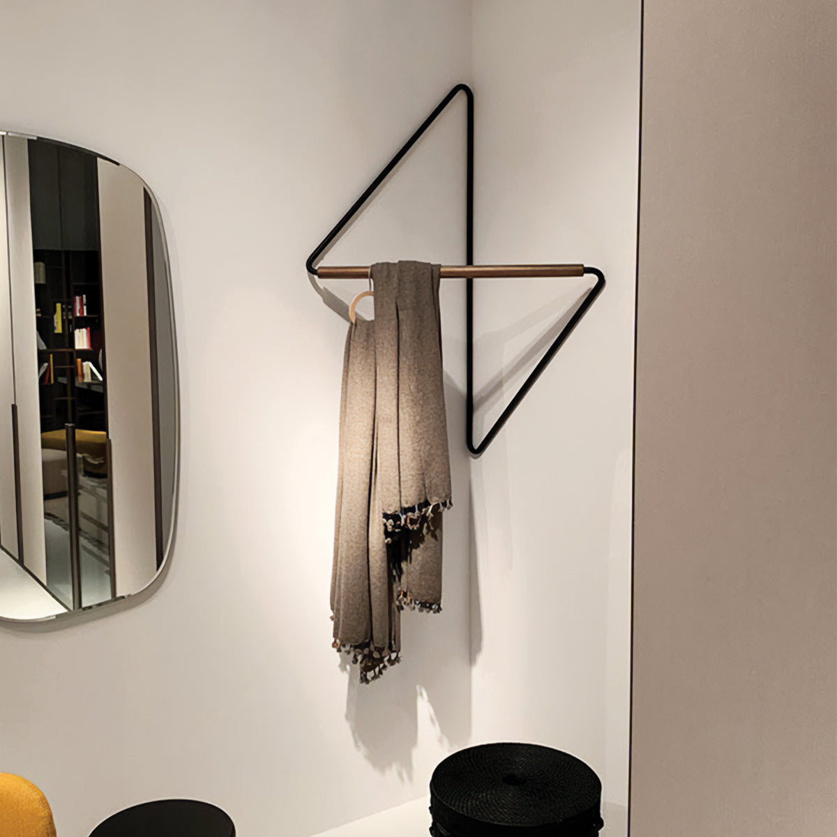Eleganter Wandschrank für Platzsparende Aufbewahrung 1