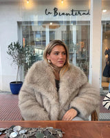Eleganter Winter Mantel Damen in Modischen Farben