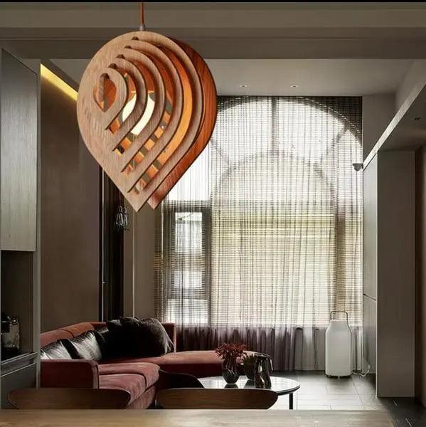 Moderater Holzanhänger - Natürliche Eleganz aus der Lumière-Kollektion
