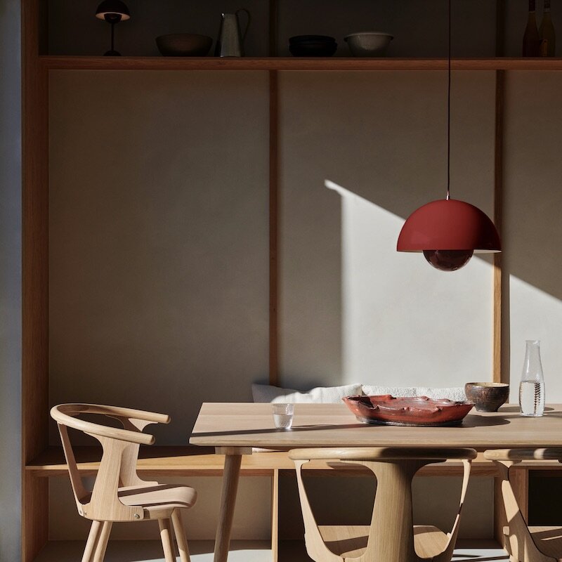 Elegante Deckenlampe - Natürliche Beleuchtung für einen raffinierten Innenraum