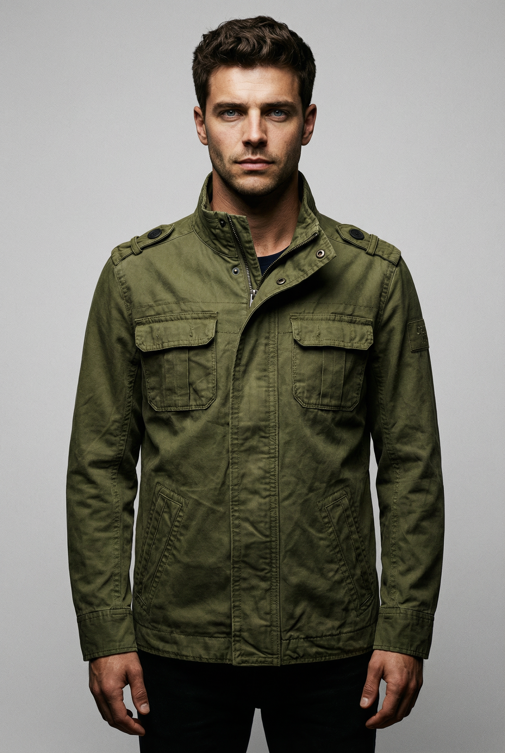 Daniel - Robuste und elegante Militär-Tarnjacke