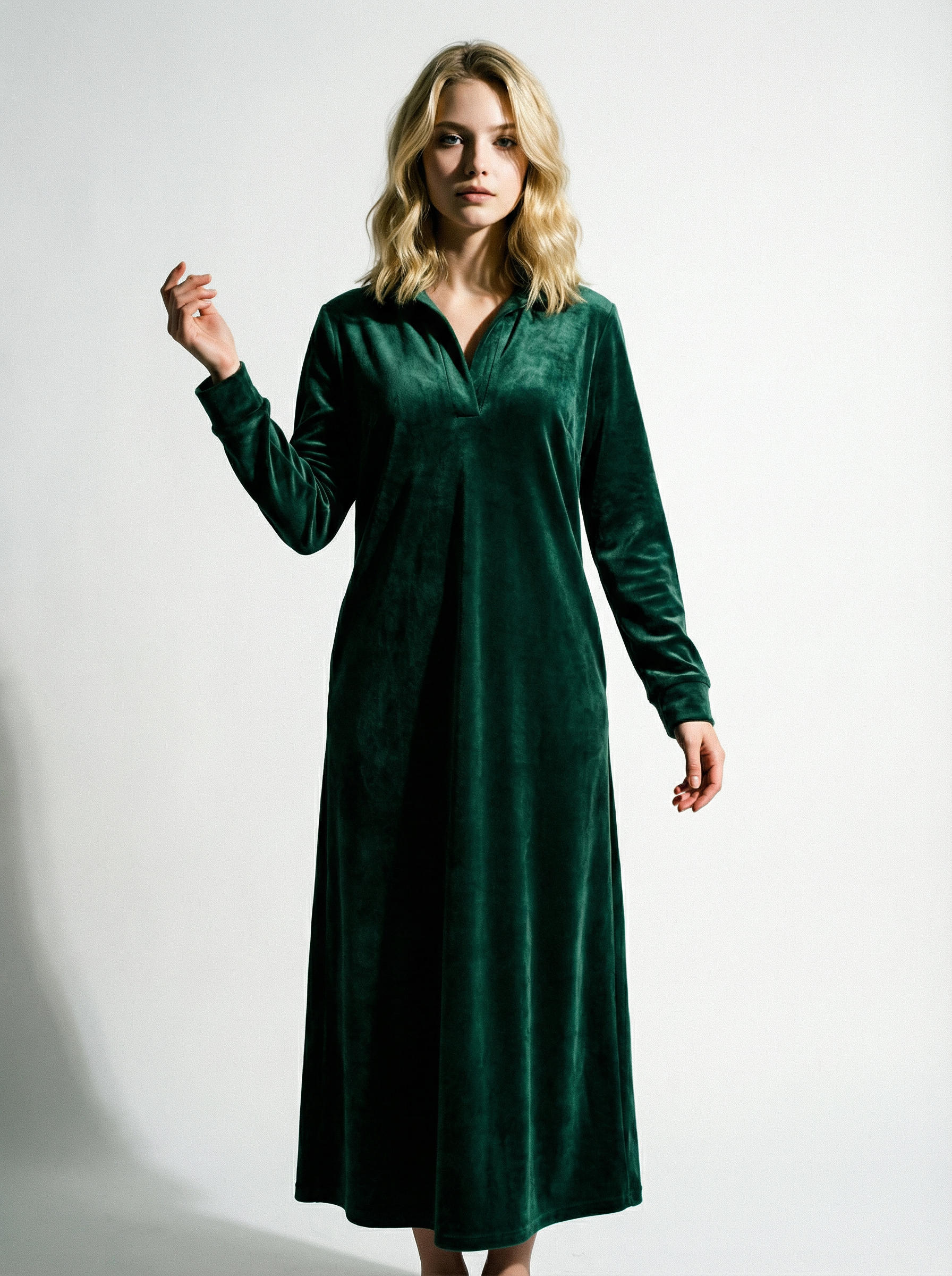 Lässiges Midikleid aus Wildleder in Grün mit Umschlag und Langarm