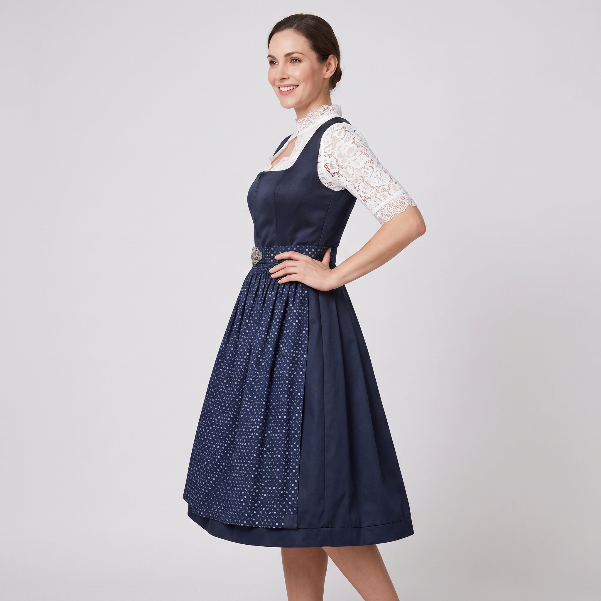 Damen Dirndl Marineblau - Traditionelle Spitze für Feste