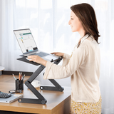 Höhenverstellbarer Laptopständer für Komfort