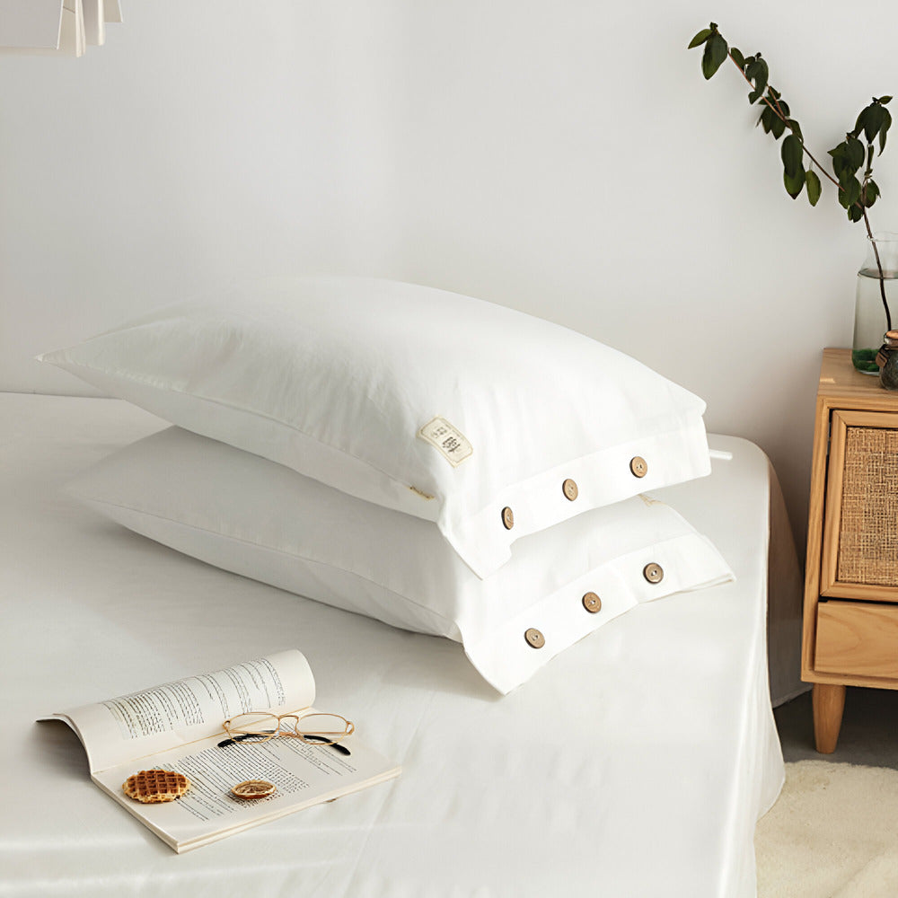 Luxuriöses atmungsaktives Baumwoll-Bettwäsche-Set von Favonia mit zwei eleganten Kissenbezügen