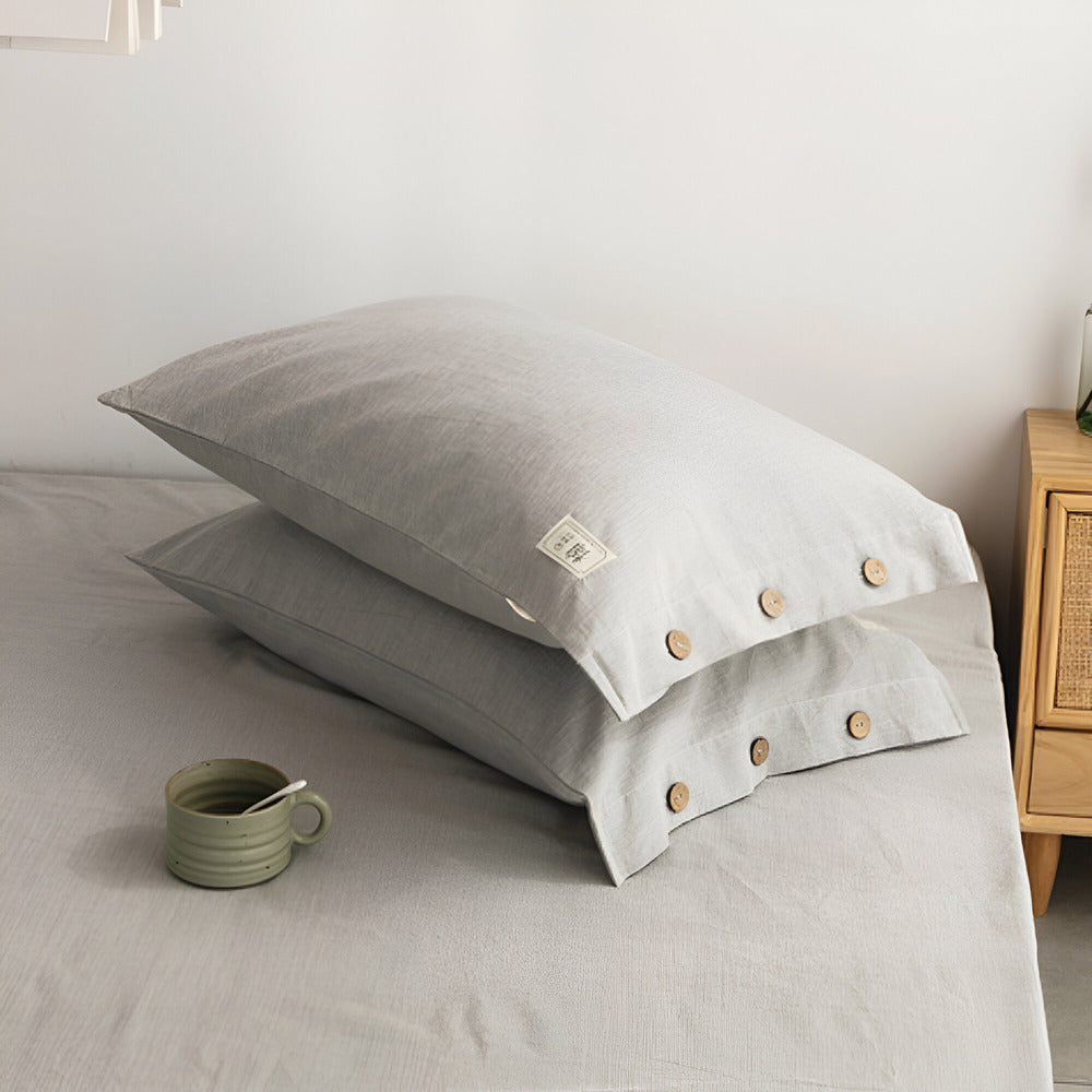 Luxuriöses atmungsaktives Baumwoll-Bettwäsche-Set von Favonia mit zwei eleganten Kissenbezügen