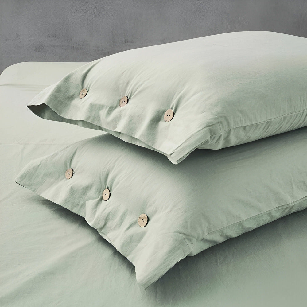Luxuriöses atmungsaktives Baumwoll-Bettwäsche-Set von Favonia mit zwei eleganten Kissenbezügen