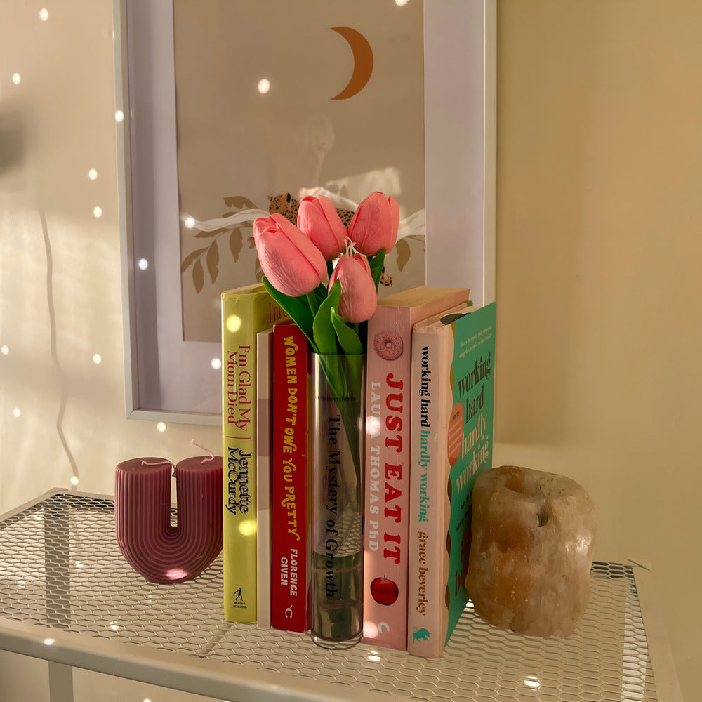Elarith - Elegante moderne Plastikvase für stilvolle Raumdekoration
