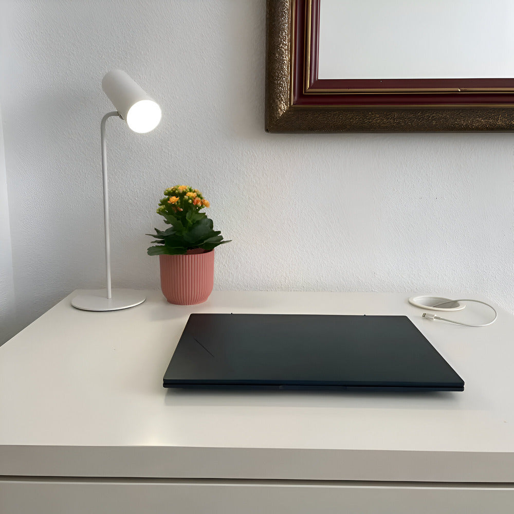 Sabina - Elegante Verstellbare LED Schreibtischlampe mit Verschiedenen Lichtmodi für eine Moderne Atmosphäre