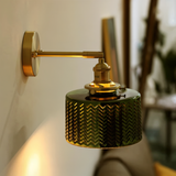 Lampada da parete LED personalizzabile con vetro rigato per un effetto design scandinavo