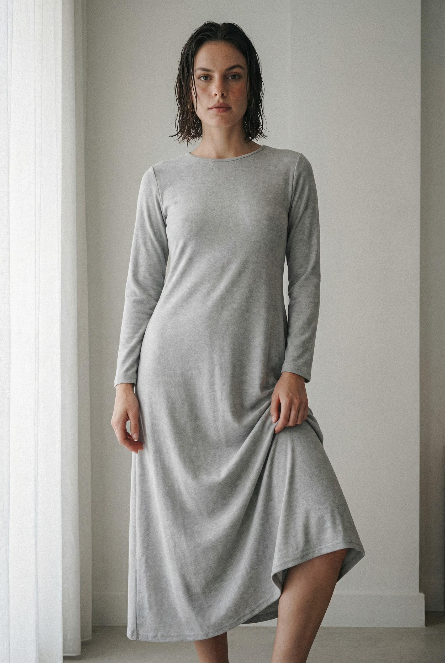 Dame maxikjole med lange ærmer – ensfarvet, A-linje, i polyester
