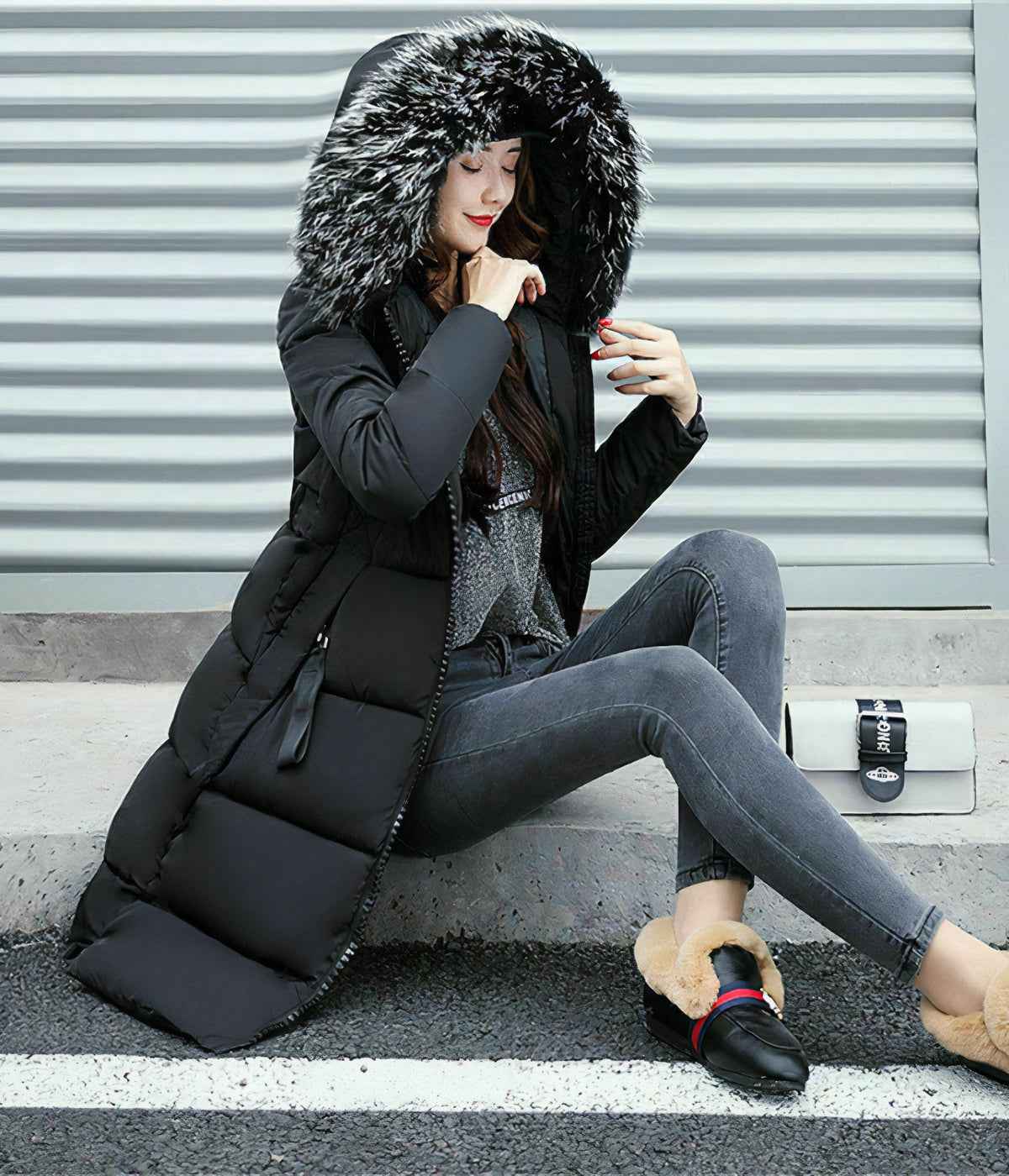 Joaquina | Eleganter langer Mantel mit Pelzkragen für einen anspruchsvollen Look