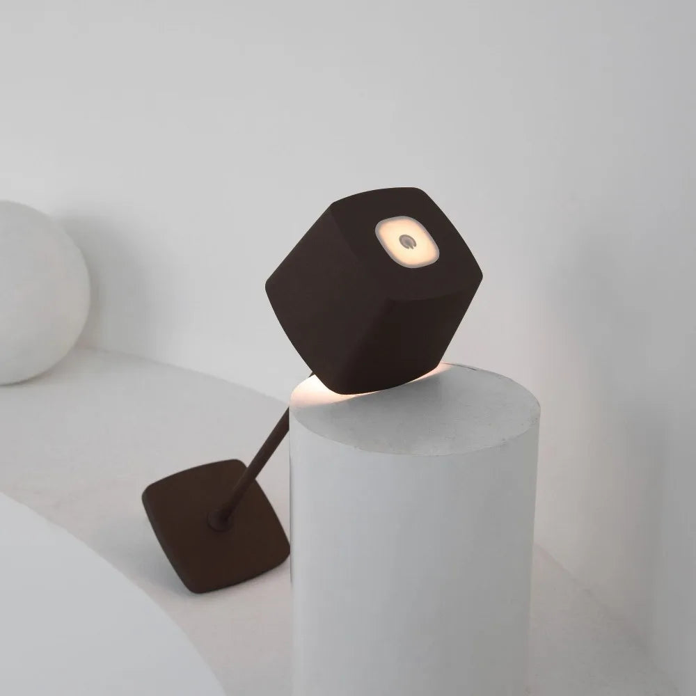 Kabellose Tischlampe mit Touch-Steuerung 6