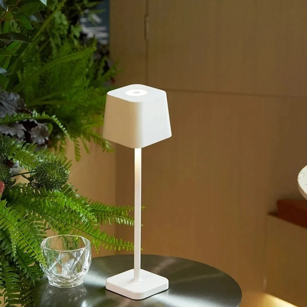 Kabellose Tischlampe mit Touch-Steuerung 8
