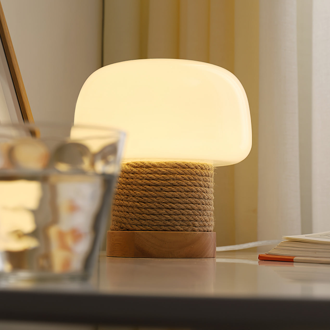 Valoria - Stilvolle moderne minimalistische LED-Tischlampe mit eleganter Holzbasis