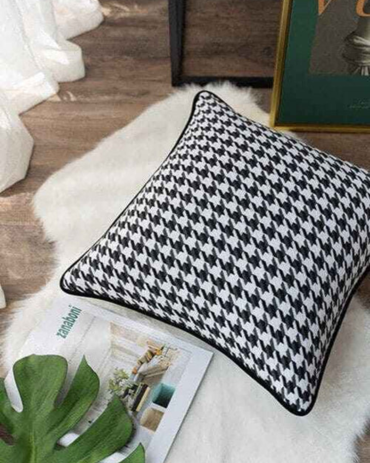 Kissenbezug im Pied-de-Poule-Design