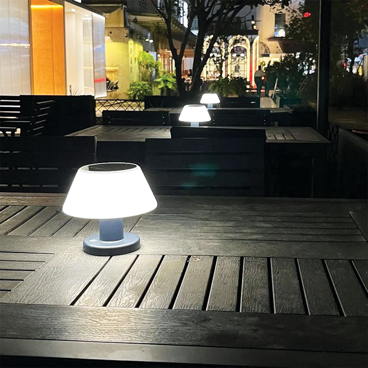 Wasserdichte solarbetriebene LED-Tischlampe IP65 - Umweltfreundliche Beleuchtung mit Solarenergie