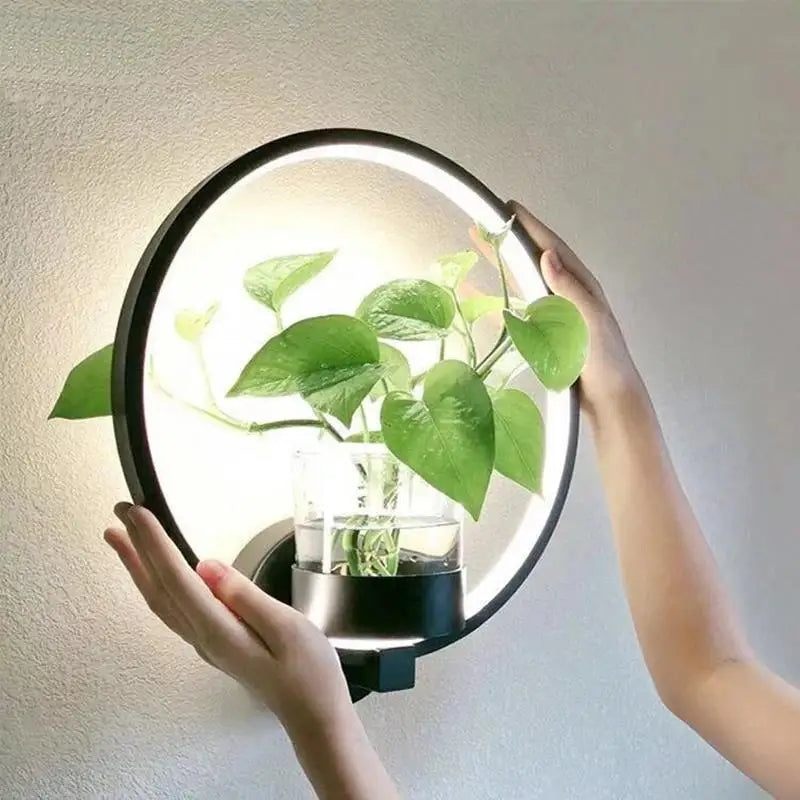 HerbaceousGlow - Leuchtendes Wandbild für eine strahlende Atmosphäre