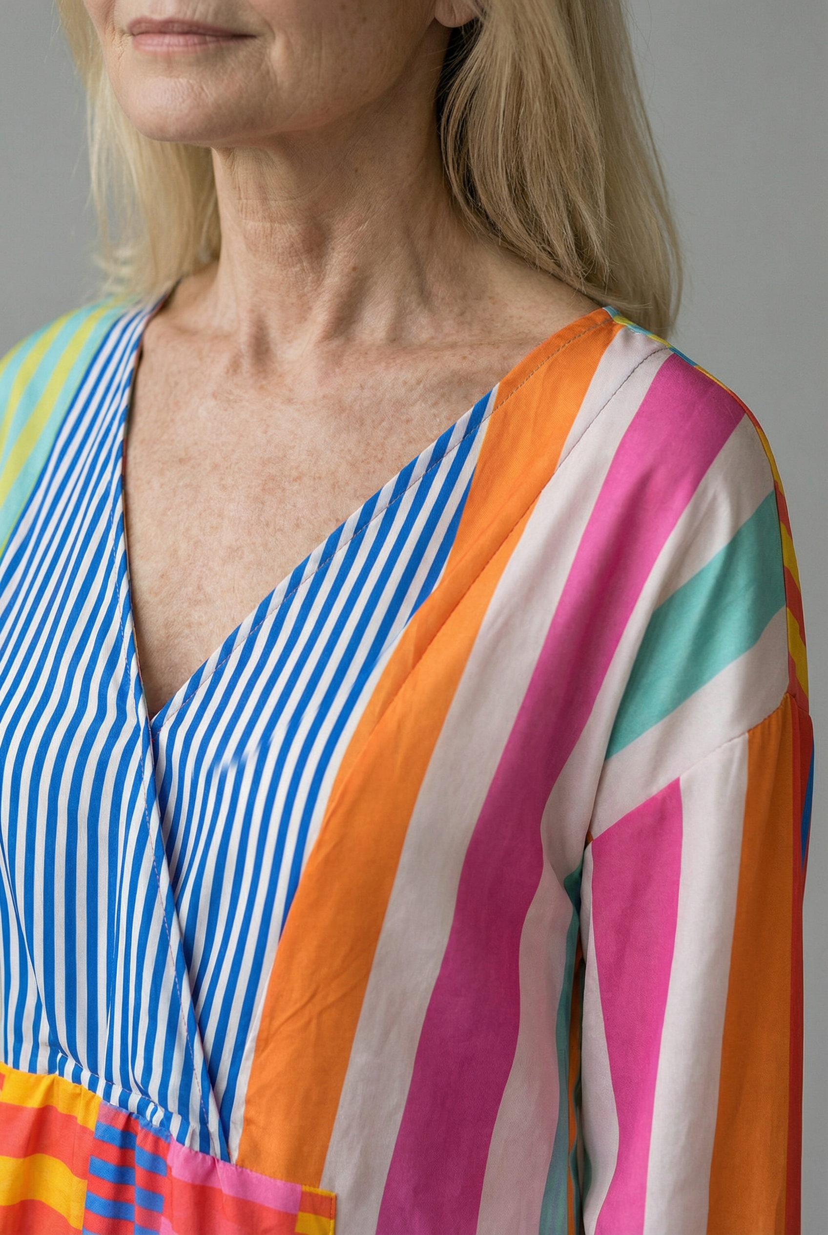 Bunte Patchwork-Maxikleid für einen trendigen und einzigartigen Stil