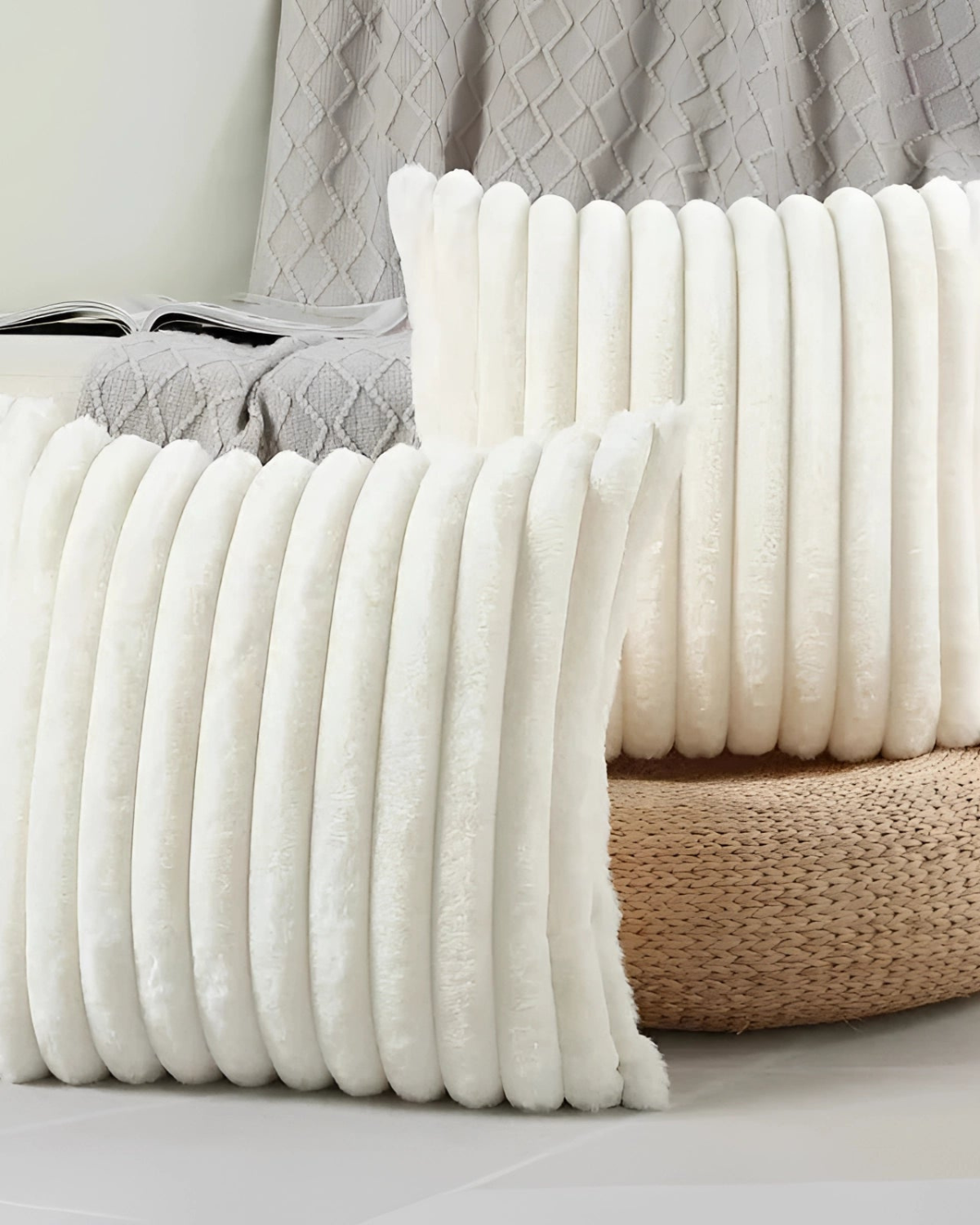Luxuriöses Kissen mit Rippendesign