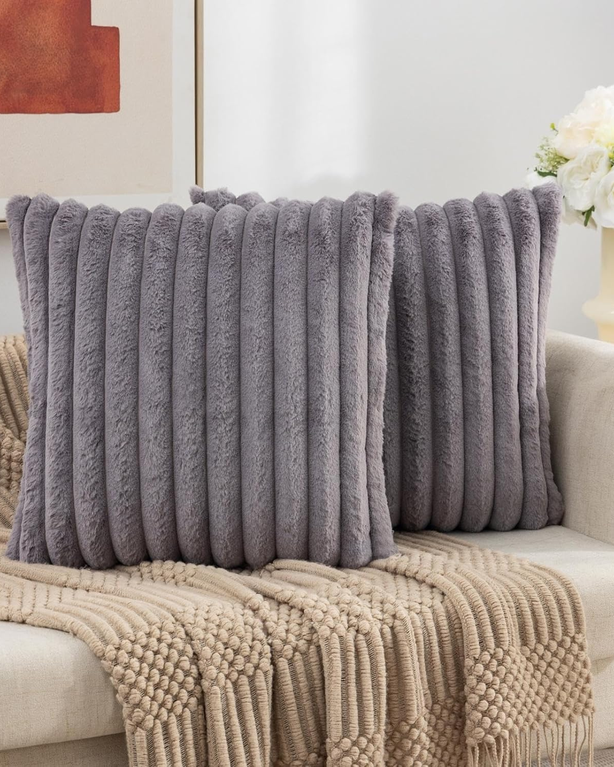 Luxuriöses Kissen mit Rippendesign