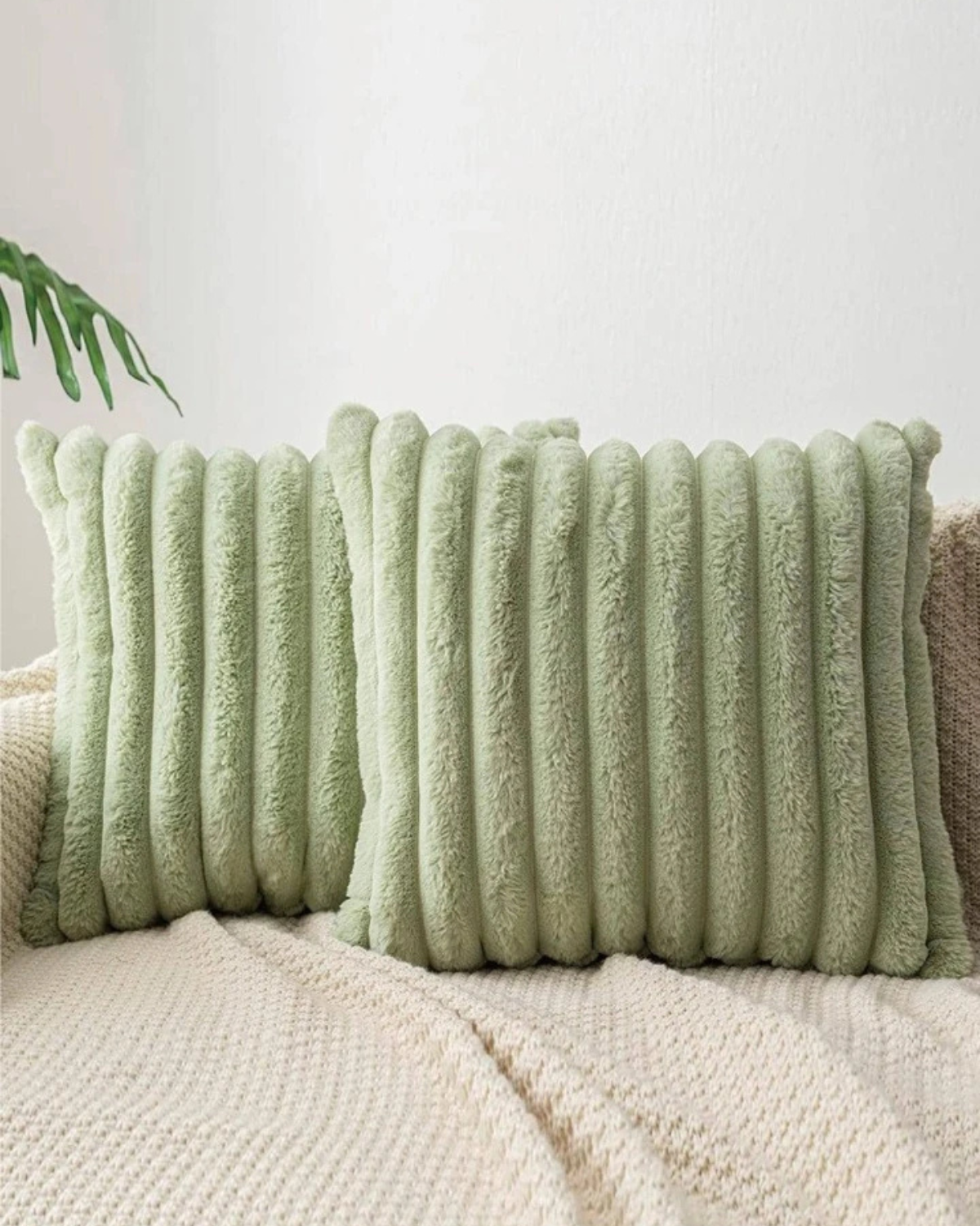Luxuriöses Kissen mit Rippendesign