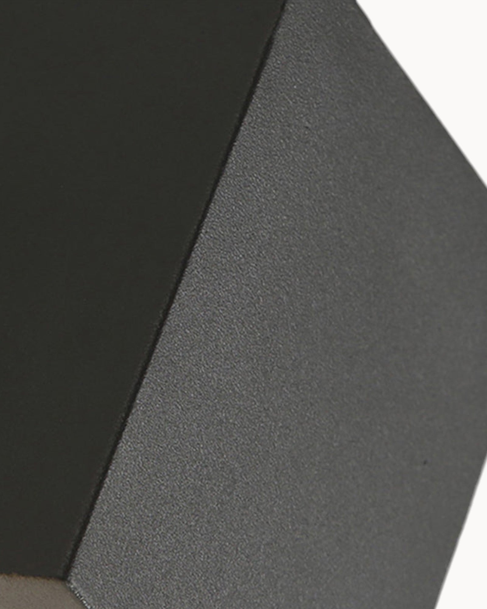 Minimalistische Wandleuchte aus Metall und Glas 2