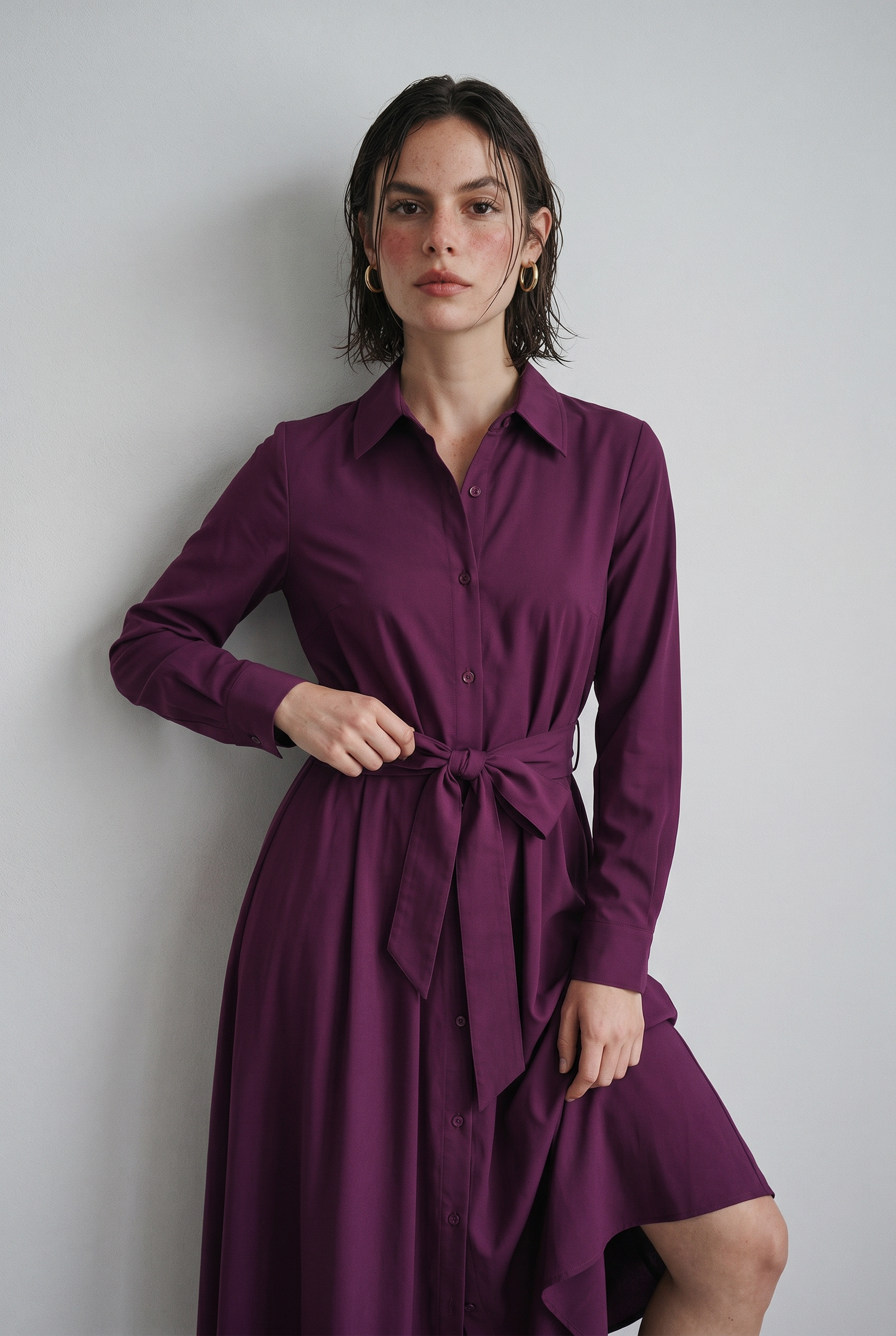 Elegantes Maxi-Kleid mit Langärmeln und Hemdkragen Damen