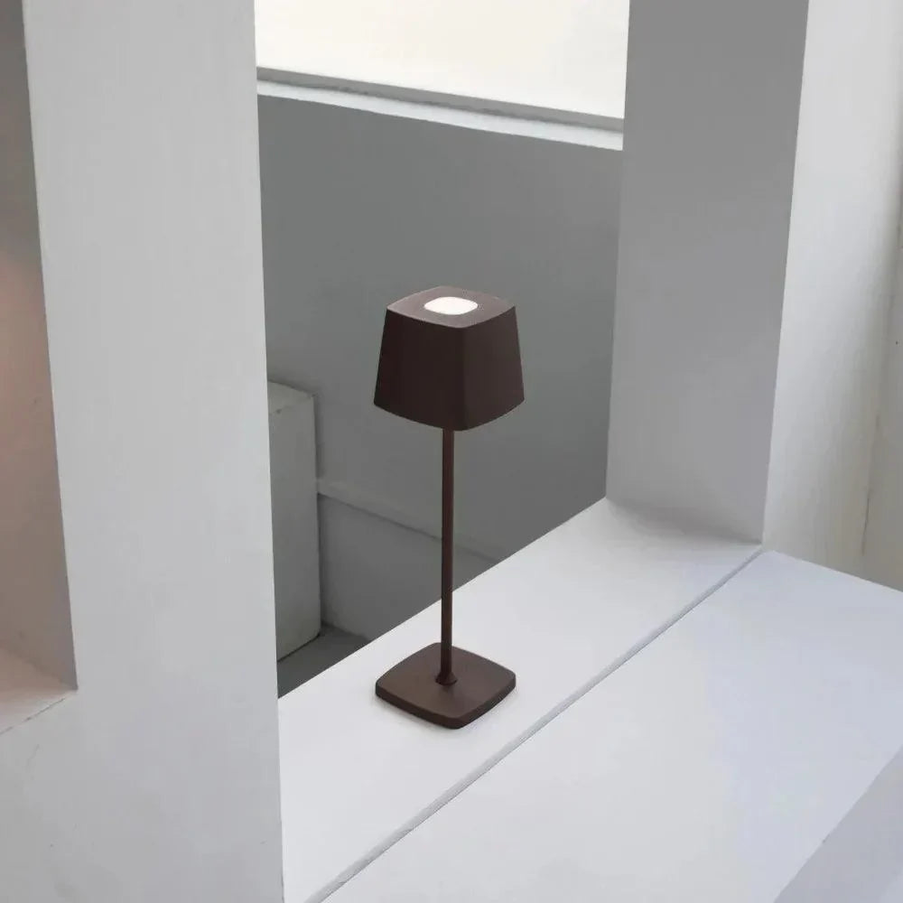 LuxLight - Kabellose Tischlampe, elegant und tragbar für eine perfekte Atmosphäre