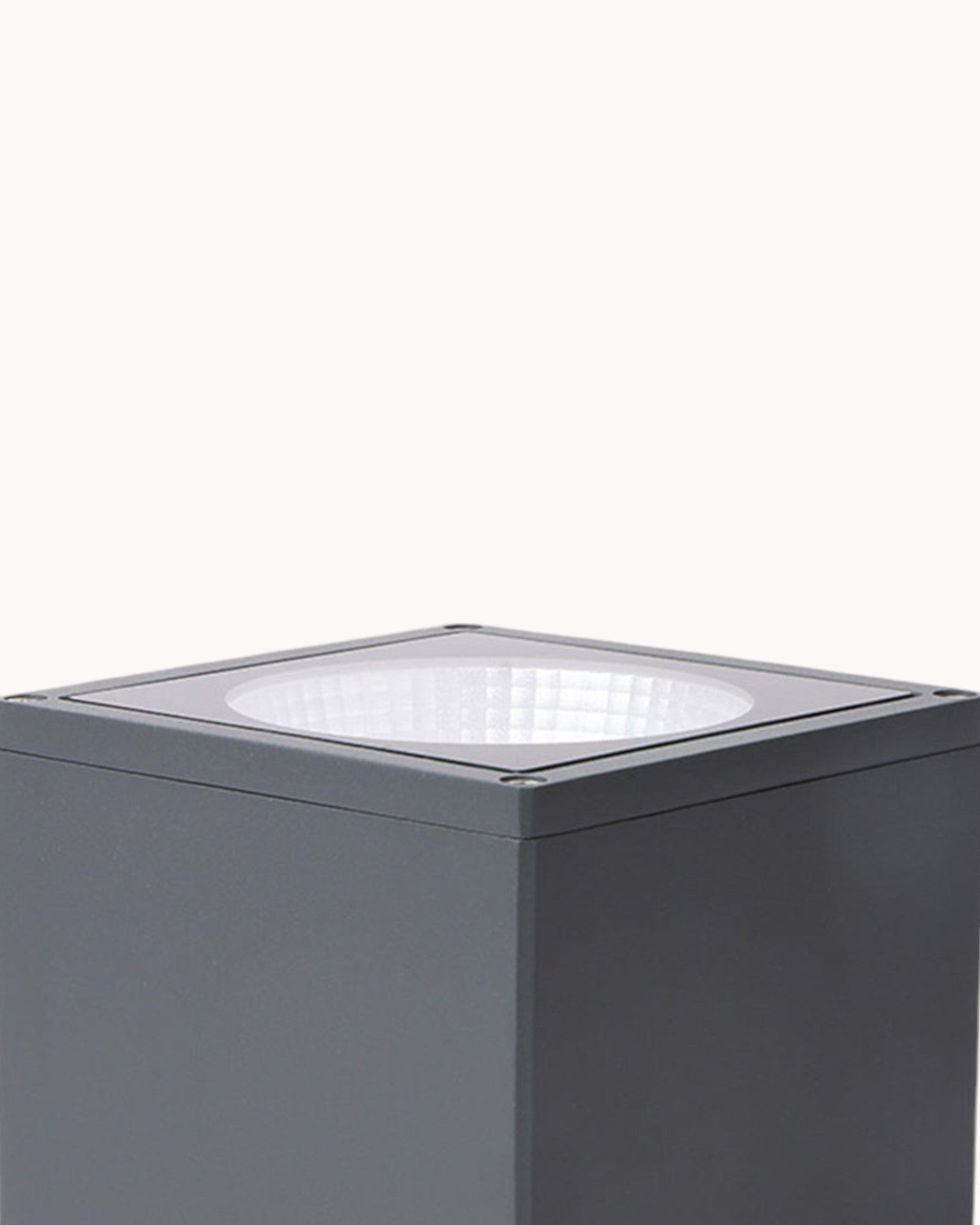 Moderne Deckenleuchte aus Metall 3