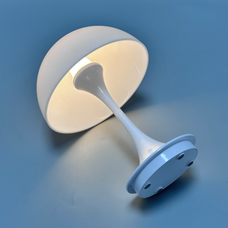 Moderne LED-Bordlampe mit Touch-Funktion 2