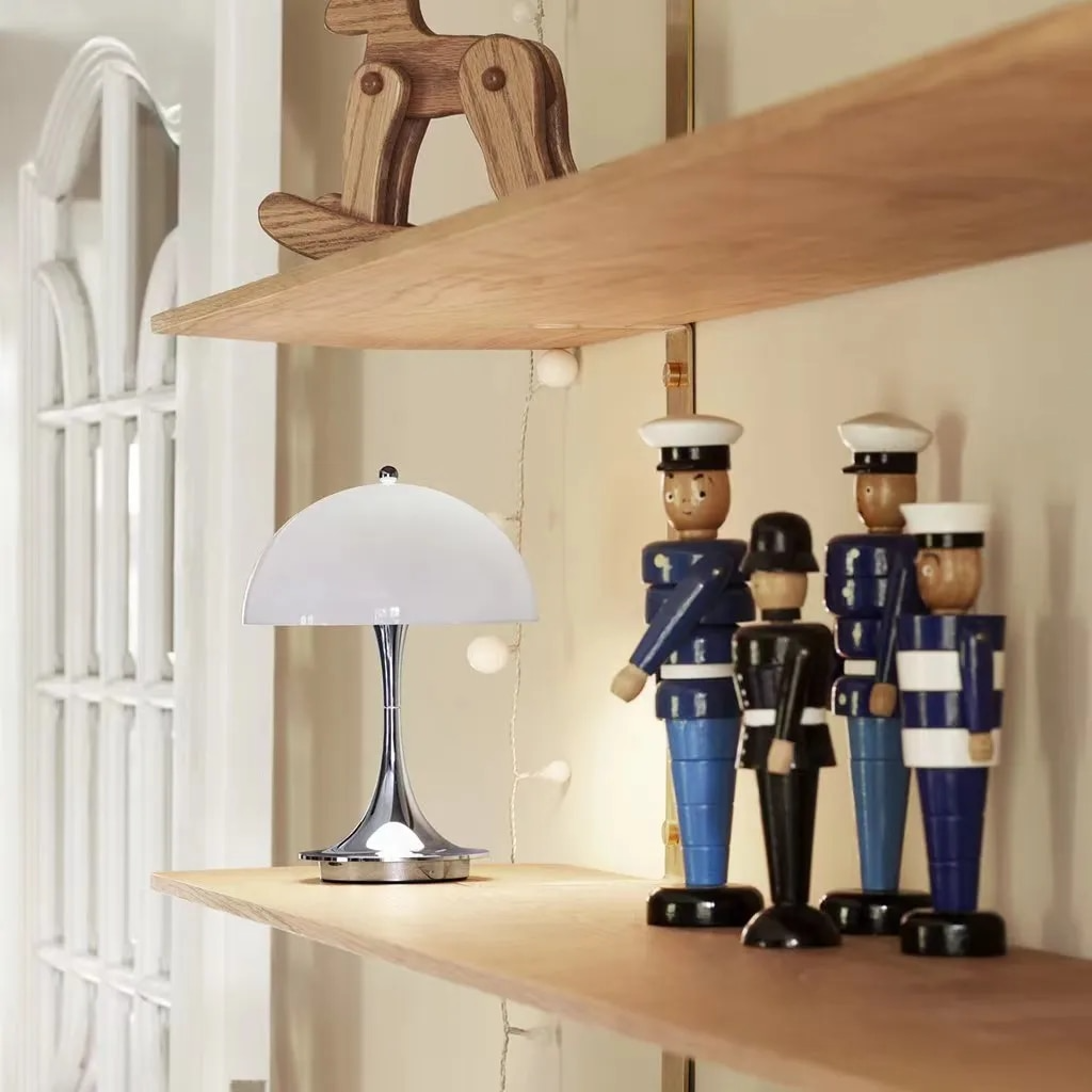 Moderne LED-Bordlampe mit Touch-Funktion 6