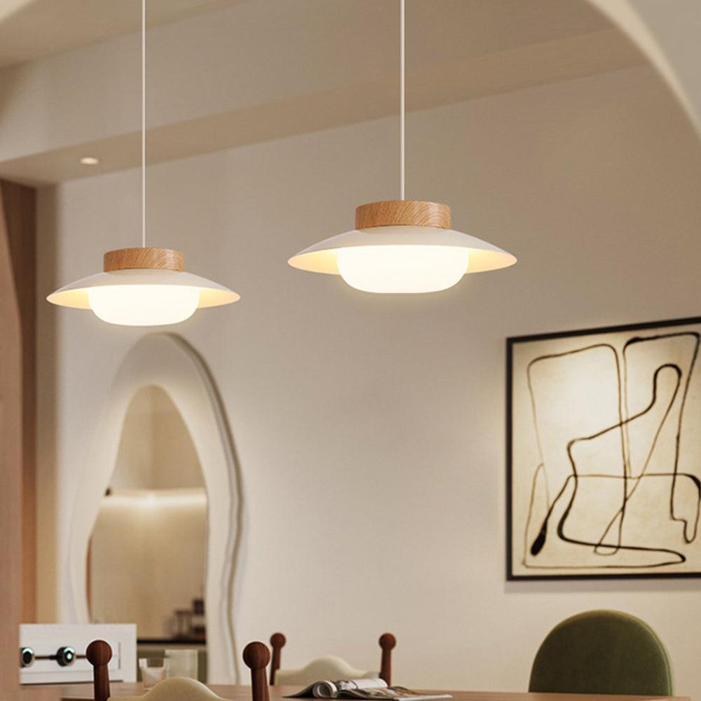 Moderne LED-Pendel mit Holzoptik 1