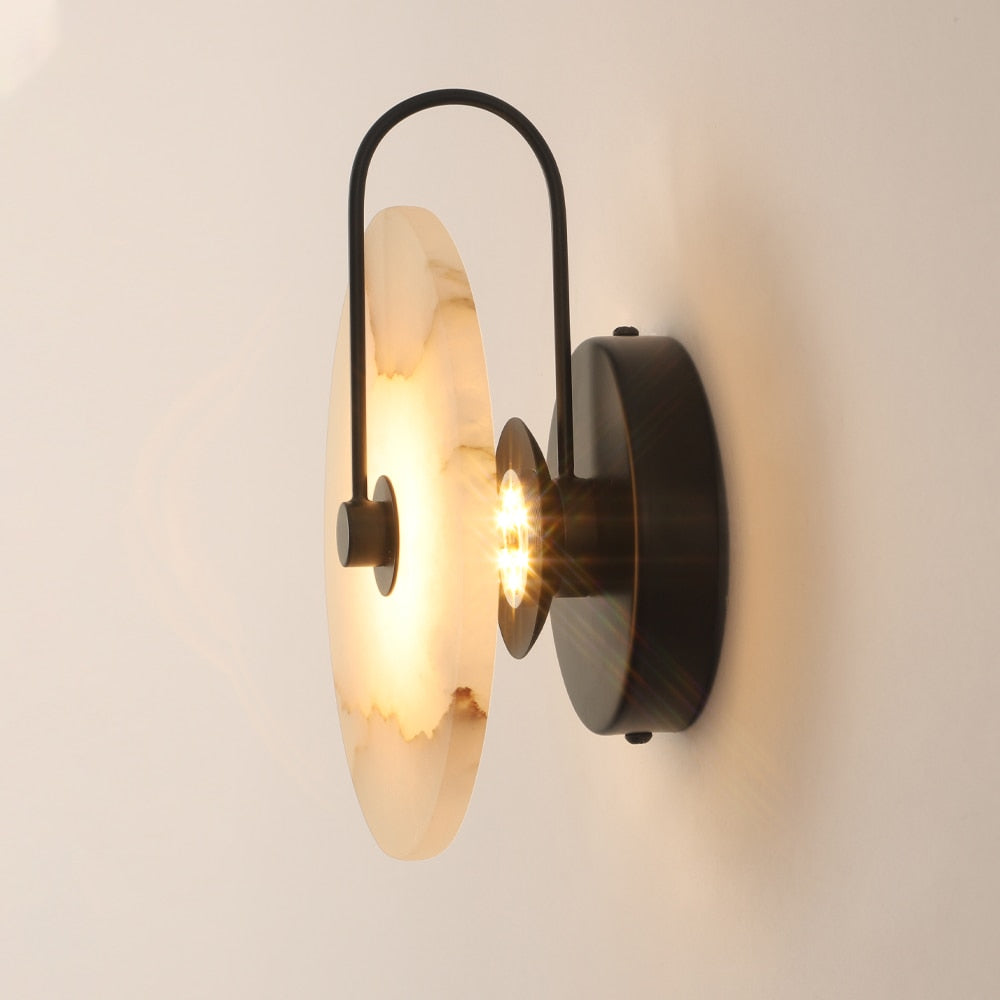 Moderne LED-Wandlampe mit Marmordesign 1