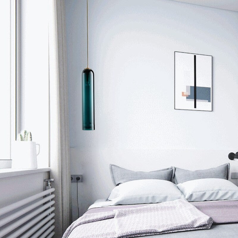 Moderne Pendelleuchte mit Glaskuppel 2
