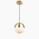 Moderne Pendelleuchte mit Mattglas