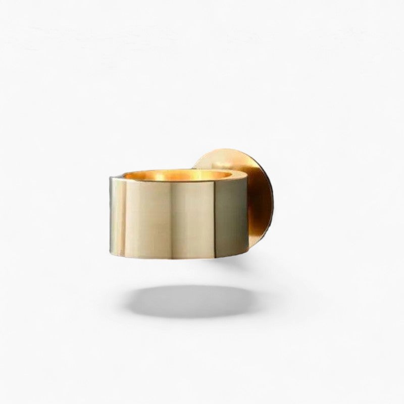 Moderne Wandleuchte mit elegantem Design 0