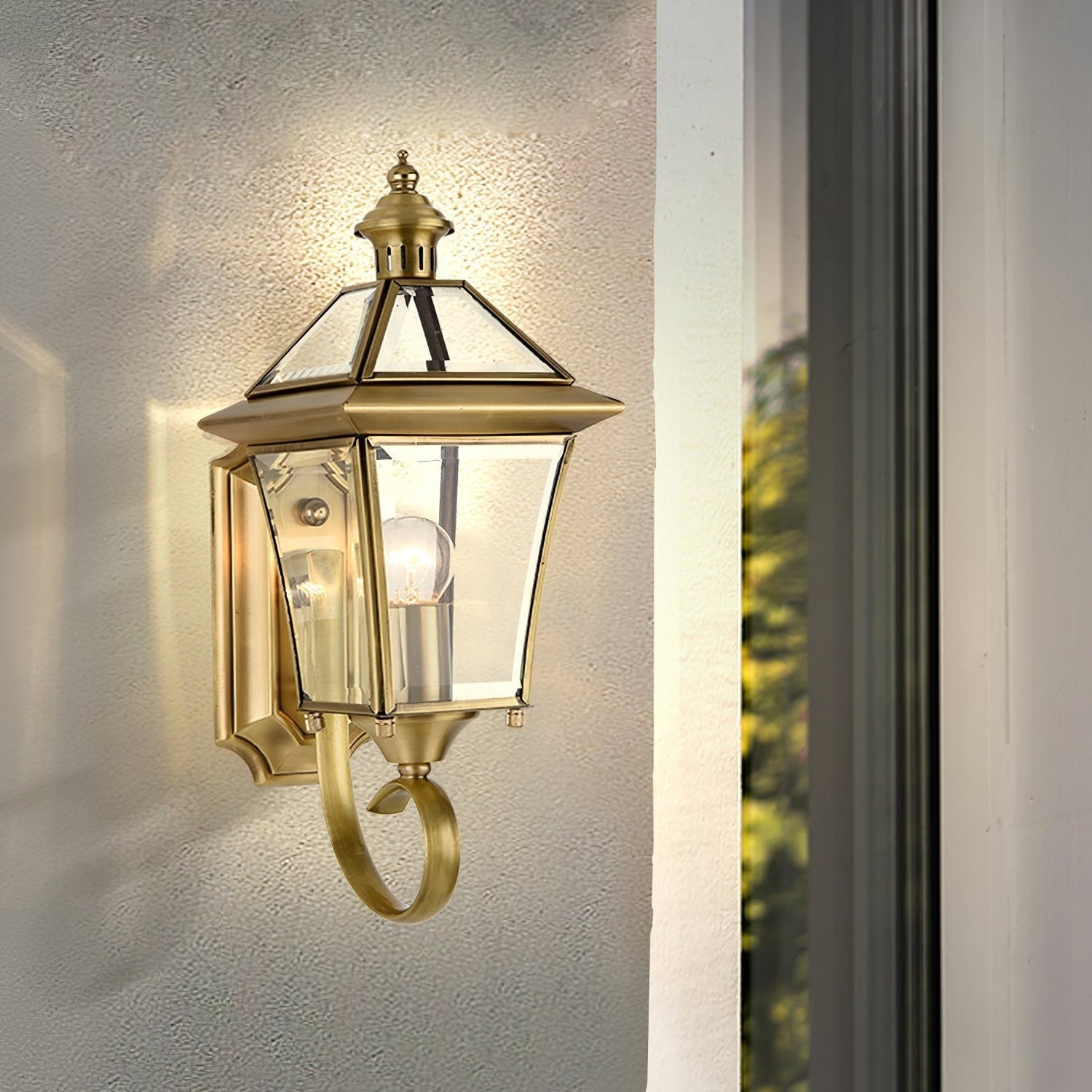 Olivara - Charmante Retro Außenwandleuchte für einen stilvollen und stimmungsvollen Garten Steigern Sie Ihre Außenbeleuchtung mit dieser eleganten Messinglampe