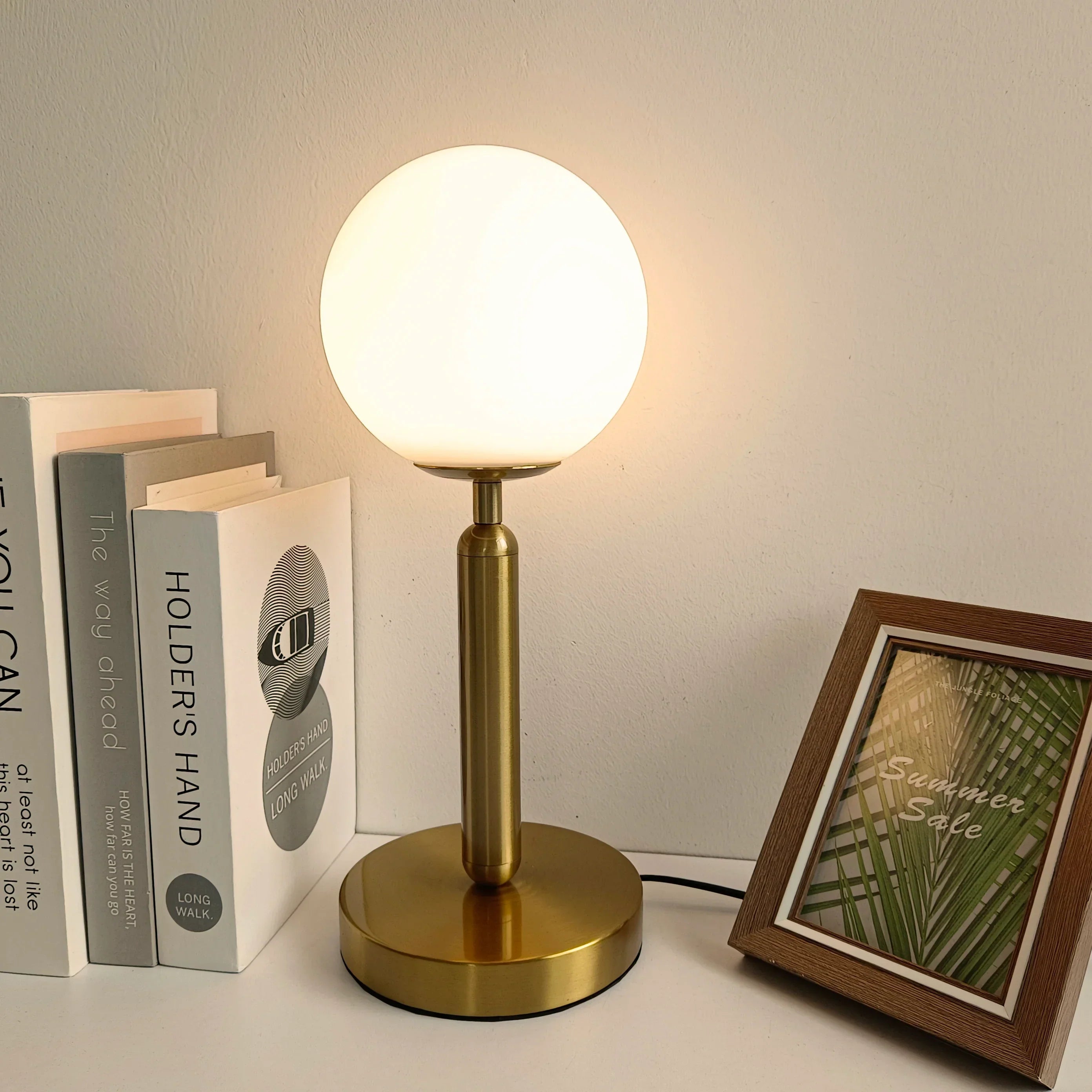 Elegant nordische Glaskugel-Lampe für eine gemütliche Atmosphäre