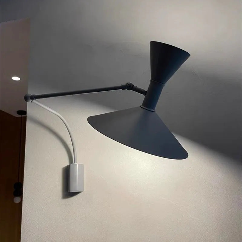 Wandlampe PureFlex Nordic Swing – Eleganz und Stil für Ihr Zuhause